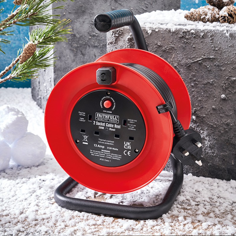 thumbnail image 2 of Eagle 25m Outdoor Extension Lead Reel – IP54 Weatherproof, Thermal Cutout, 2 Sockets (UK Plug) 2 of 6