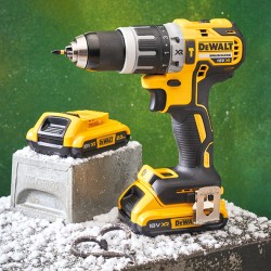 DeWALT 18V XR Combi Drill